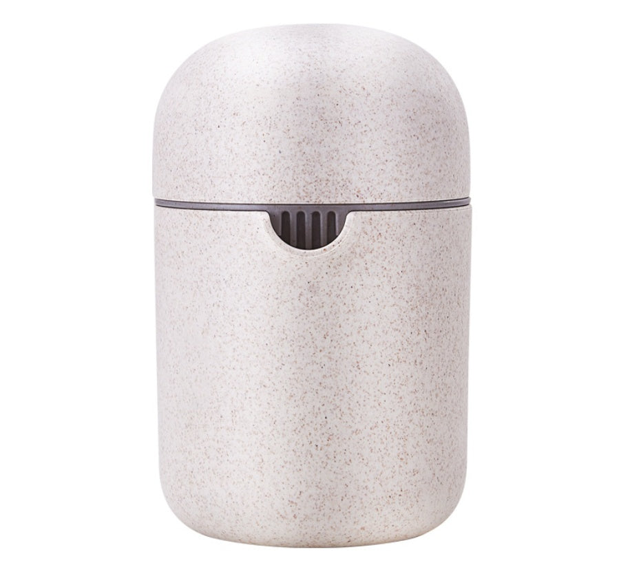 Portable Juicer – Wheat Straw Citrus Squeezer for Oranges & Lemons