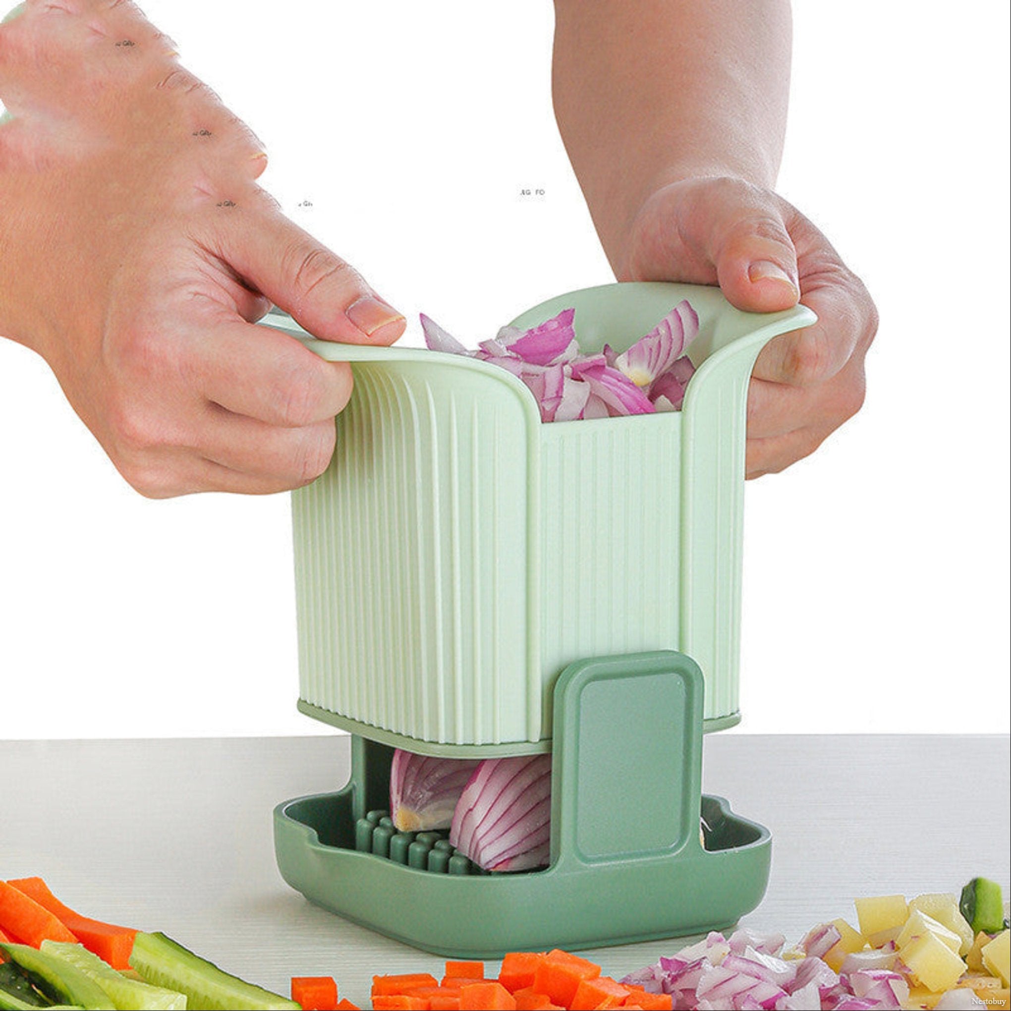 Multifunctional vegetable chopper – manual onion dicer and potato slicer for kitchen